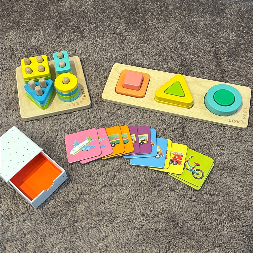 Lovevery Geo Shapes & sort and stack peg puzzles, Things That Move Memory Game